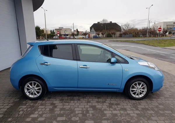 Nissan Leaf cena 32900 przebieg: 96326, rok produkcji 2015 z Gniezno małe 781